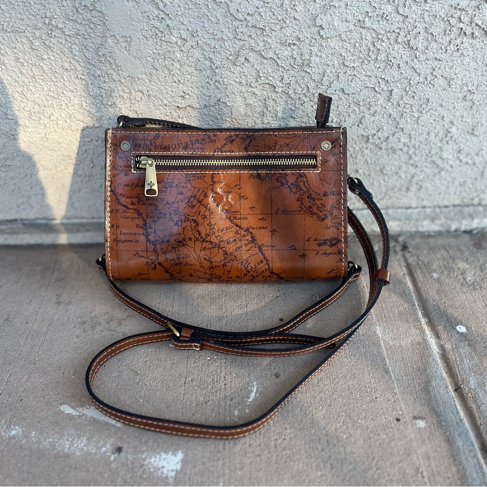 Patricia Nash Signature Map Collection Riot Rust Crossbody
